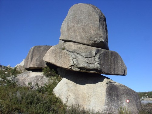 PEDRA.jpg