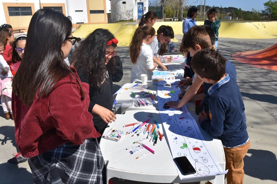 56389510_10158402081748696_8135708943948185600_n.j