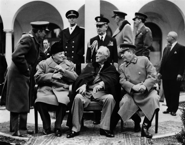 Conferencia-de-Yalta.jpg