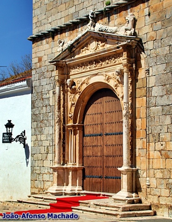 ENTRADA DA IGREJA SANTA MARIA MADALENA.JPG