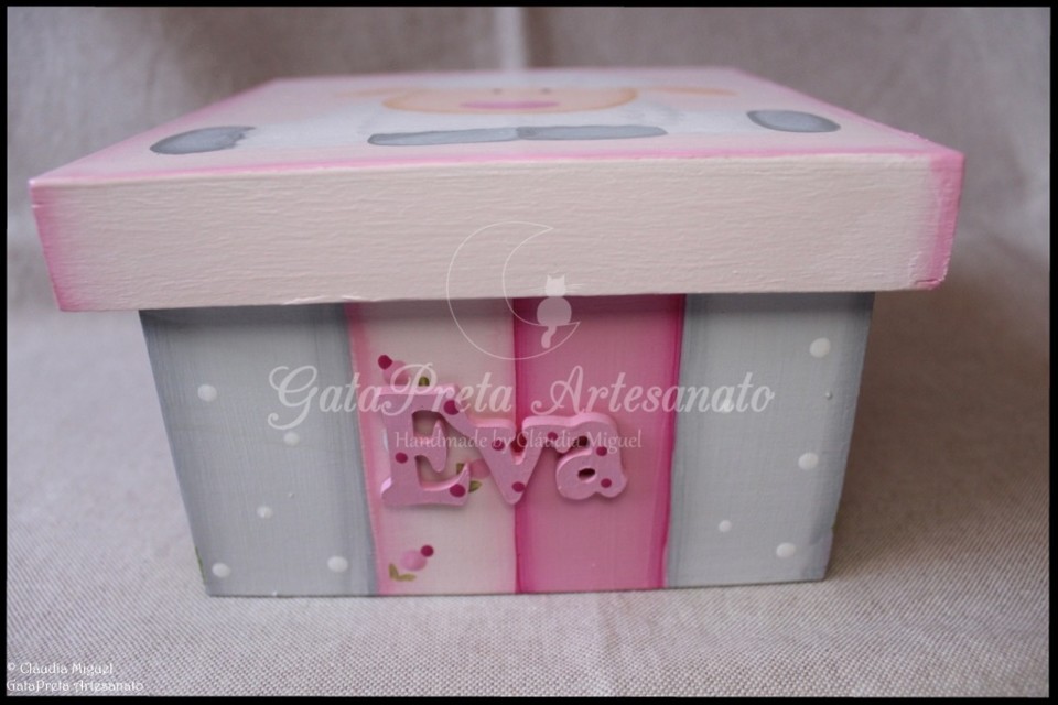 Caixa de recordações de bebé Ovelhinha2.JPG