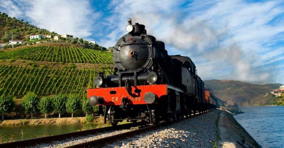 comboio_historico_douro_foto_dr2504cf29defaultlarg comboio_historico_douro_foto_dr2504cf29defaultlarg