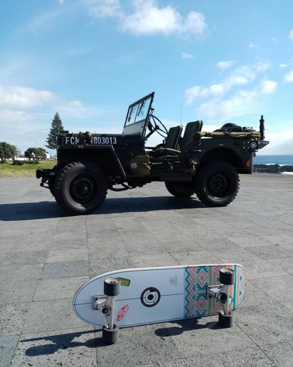 skate_jeep.jpg skate_jeep.jpg