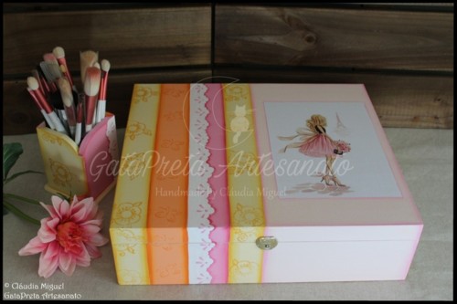 Caixa de maquilhagem e porta-pincéis Palette des 