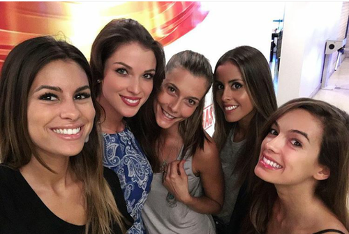 Equipa de apresentadoras do Fama Show