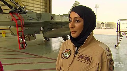 mulher-piloto saudita.jpg