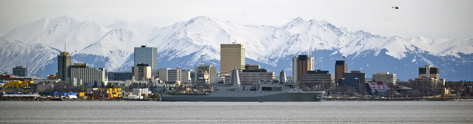 USS_Anchorage_in_Anchorage,_Alaska.jpg