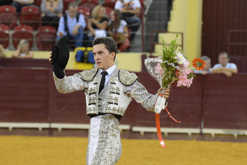 000_7696.JPG 000_7696.JPG