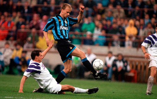 Dennis-Bergkamp-Inter.jpg