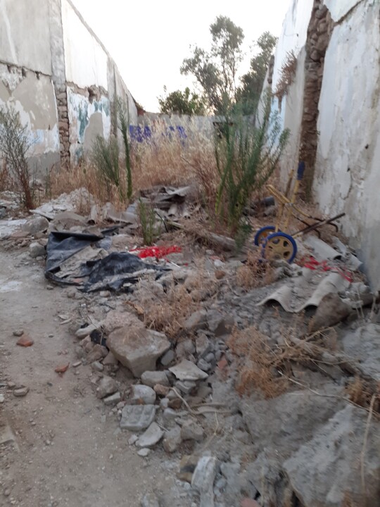 Quintal abandonado. Foto original. 2022.08.13. jpg