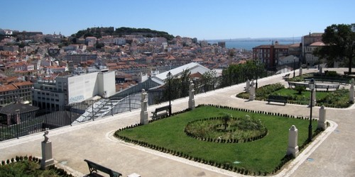 Miradouro-de-Sao-Pedro-de-Alcantara-Lisboa-1-21.jp