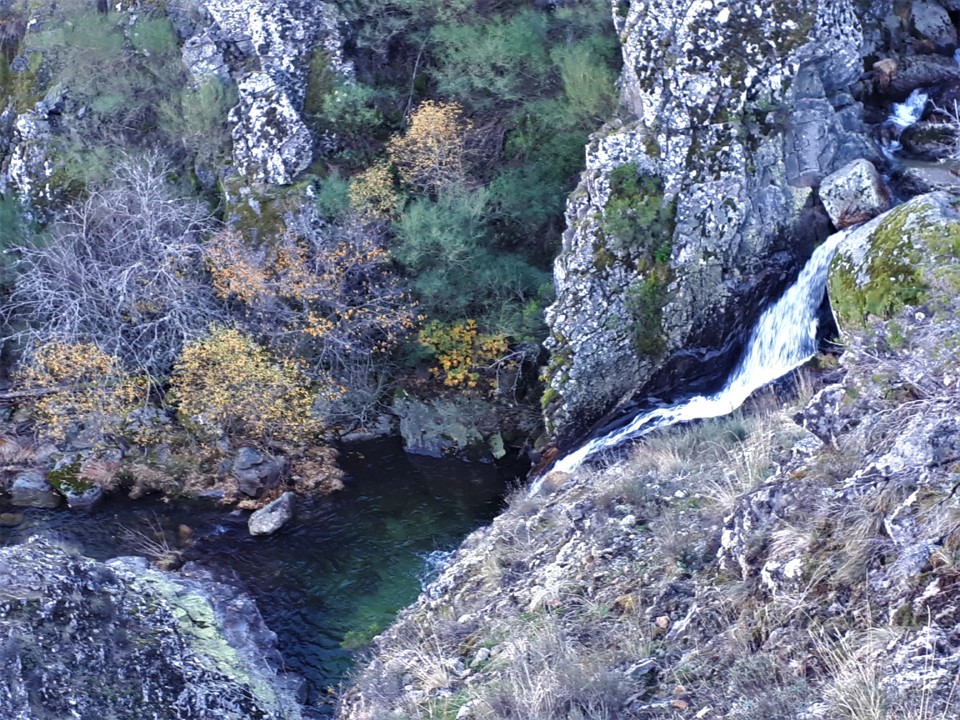 CASCATA E POÇO RIBEIRA.jpg