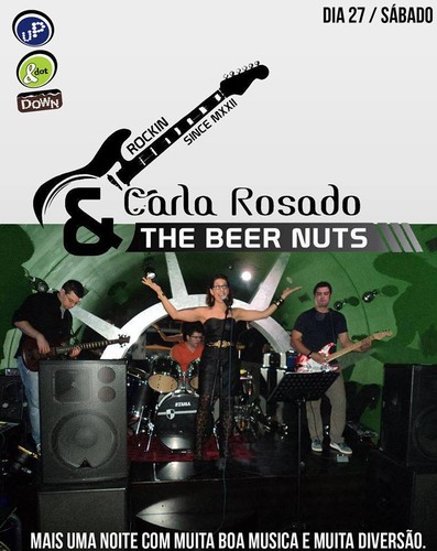 Carla Rosado e a sua banda para mais uma atuação...