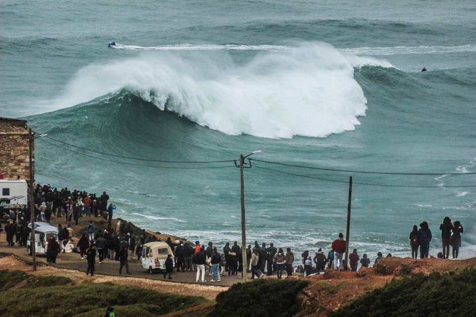 ondas gigantes nazaré 25.jpg