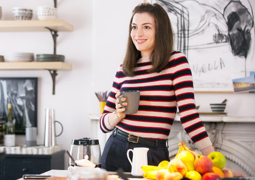 anne-hathaway-the-intern-inline.jpg