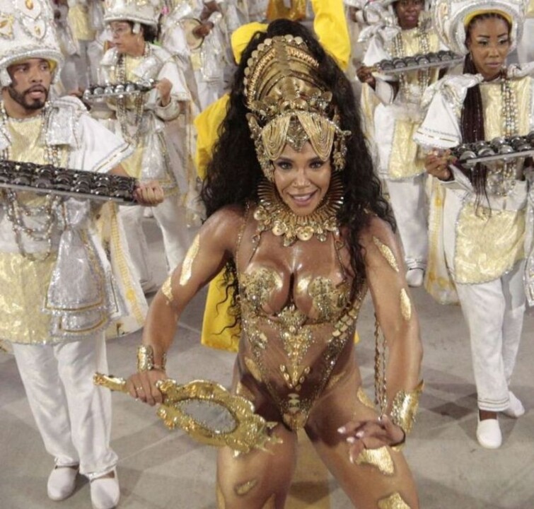 Evelyn Bastos (Rio) 3.jpg
