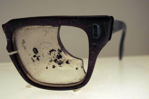 salvador allende glasses.jpg