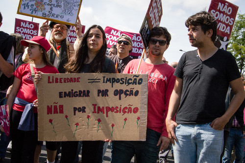 (Avenida da Liberdade, 25 de abril de 2014)