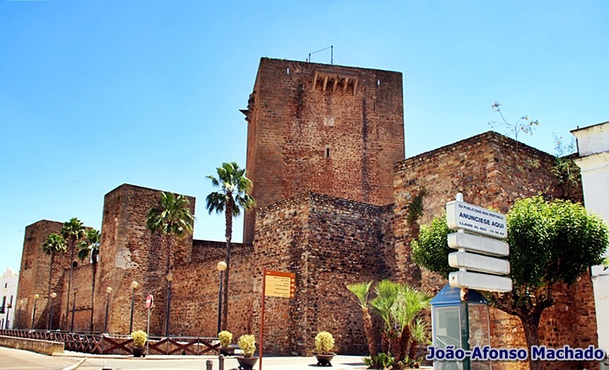 TORRE DE MENAGEM DO CASTELO DE OLIVENÇA.JPG