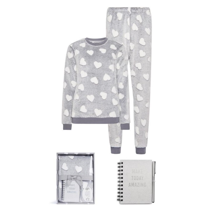 127152682-01-Grey-Polka-Dot-Sherpa-Gift-Box.jpg 127152682-01-Grey-Polka-Dot-Sherpa-Gift-Box.jpg