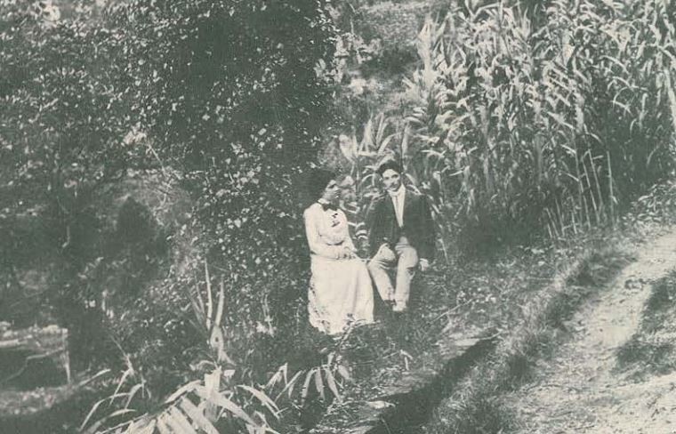 pina gouveia e a irmã, na madeira.JPG