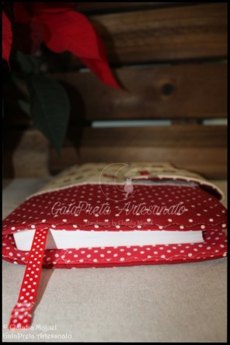 Capa de livros Owl Reading3.JPG