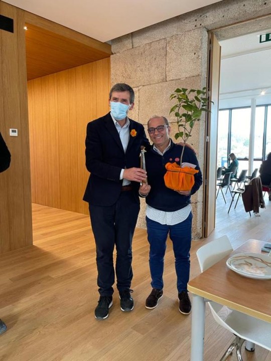 oficina de arte - pintura em porcelana (2).jpg