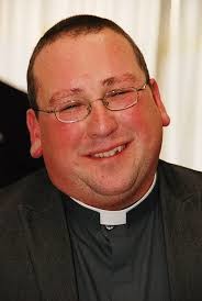 padre miguel neto.jpg