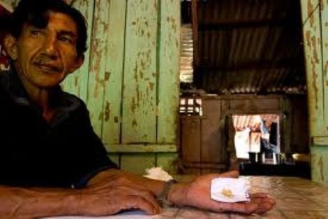 Serra Pelada doc 8.jpg