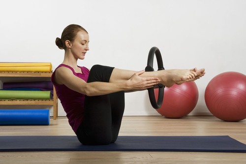 Pilates-ring-569a89a25f9b58eba49ff864.jpg Pilates-ring-569a89a25f9b58eba49ff864.jpg