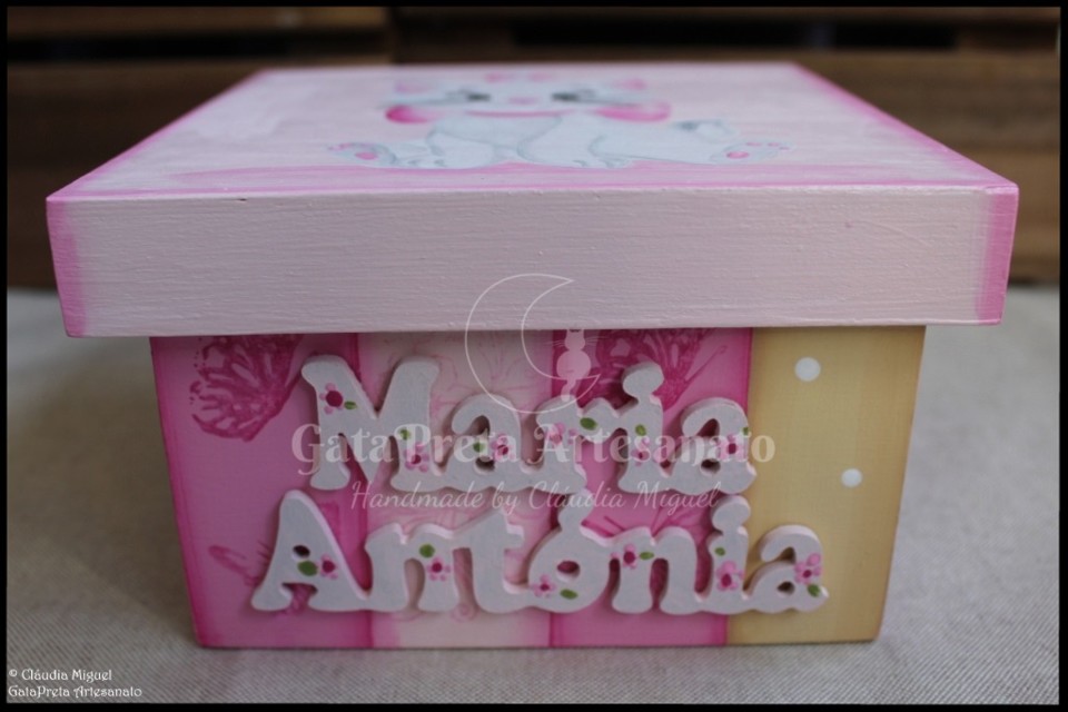 Caixa recordações de bebé Lady Marie2.JPG