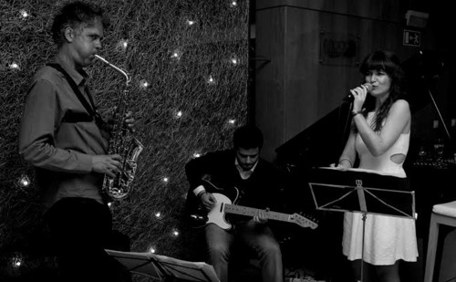 Dee Dee &amp; The Drum Killers - 17 a 20 de Outubro.jp