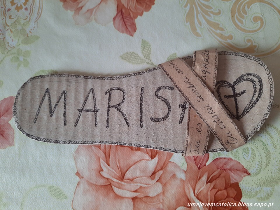 Moisés e a sandália 1 v2.jpg