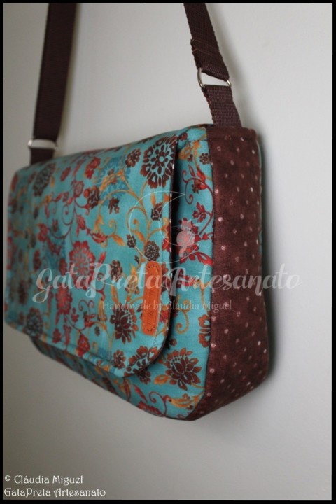 Mala colegial Arabesque Flowers3.JPG