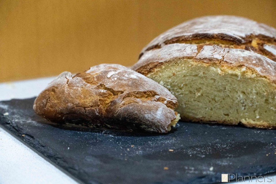 Broa de Milho - Portuguese Corn Bread Recipe - The 2 Planners