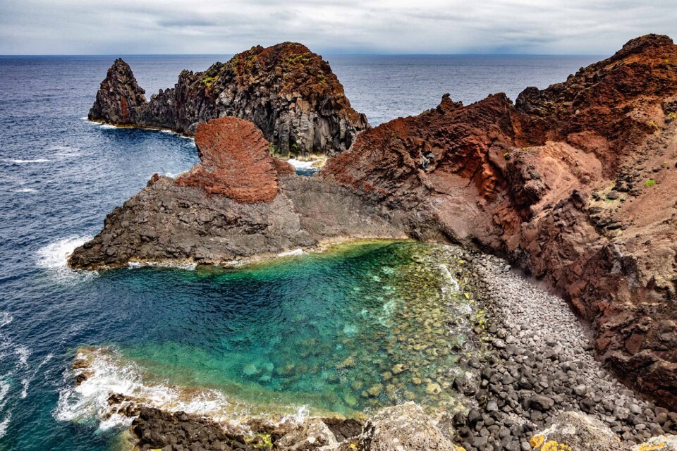 Ilha Graciosa baleia rochosa.jpg