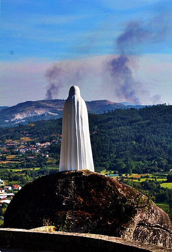 SENHORA E HORIZONTE.JPG