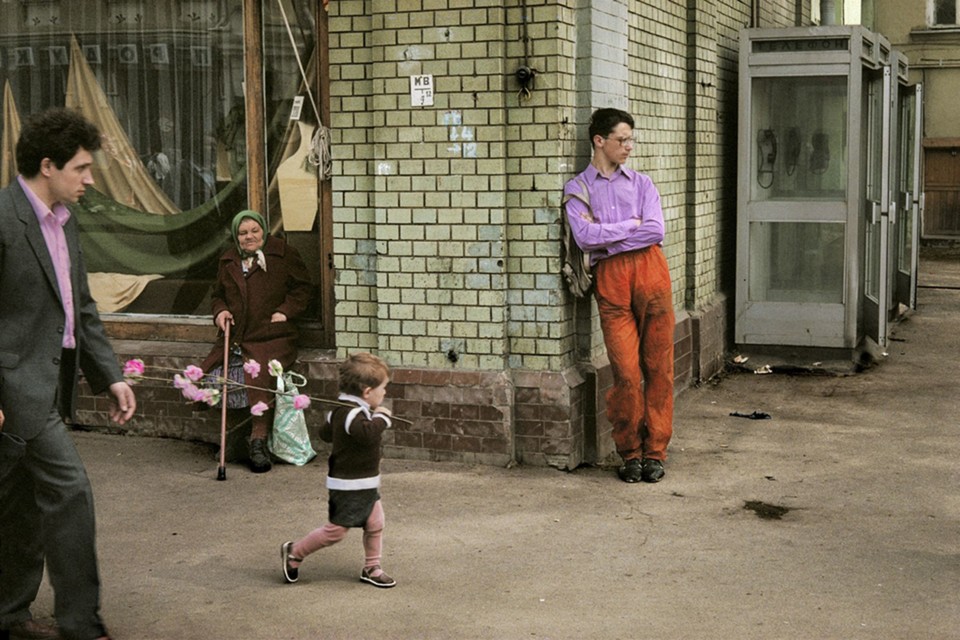 Harry Gruyaert - Russia, Moscow, 1989.jpeg