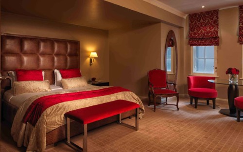 MAY_BED_DELUXE KING_1920x1200px.jpg