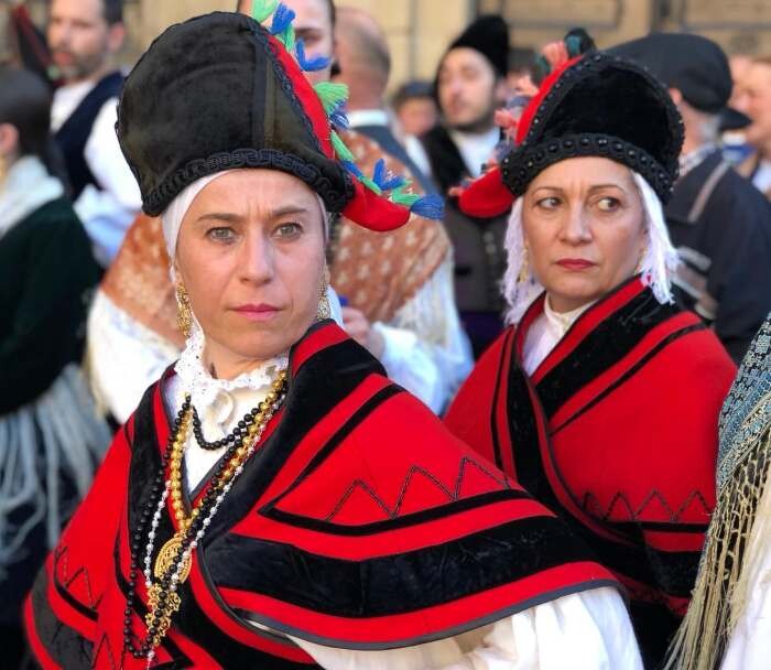 61421034_2710429209028299_6829003605572321280_n.jp