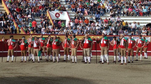 Aspeto da entrada em praça de antigos e atuais forcados...