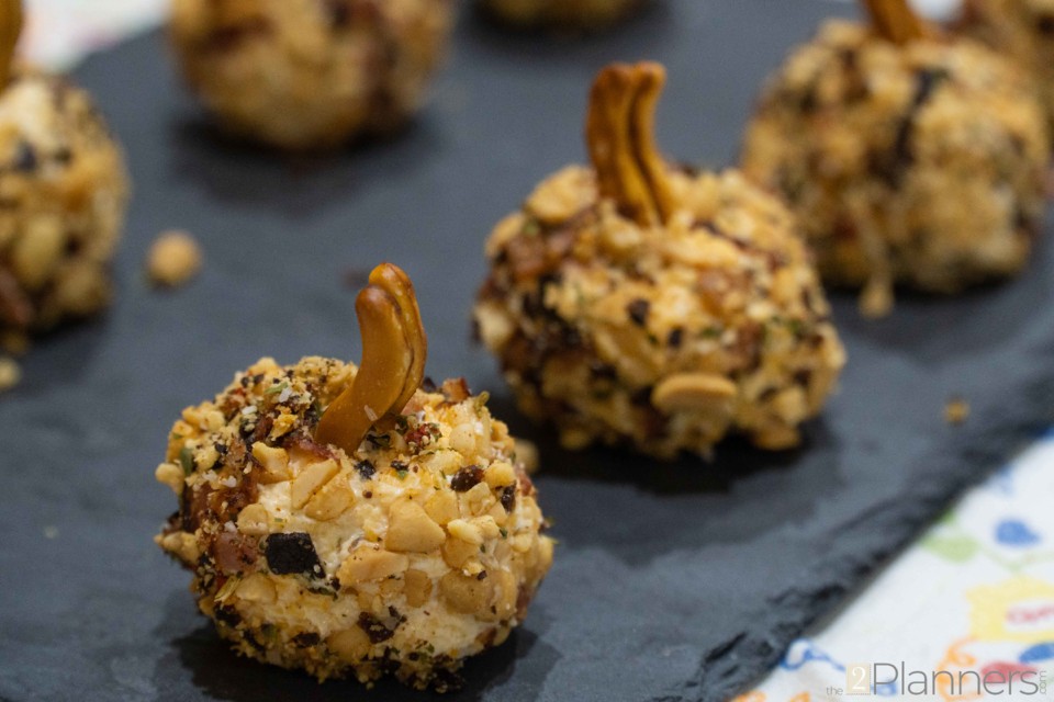 Spicy Cheese Balls with Bacon Recipe - The 2 Planners