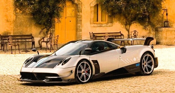 082453_2017_pagani_Huayra.jpg
