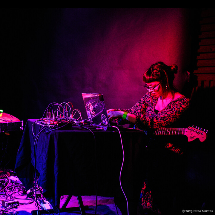 descarregar (11).jpg