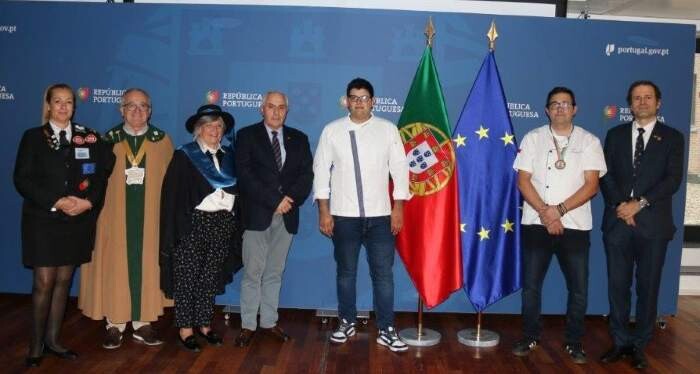 Momento da organização com confrarias.jpg