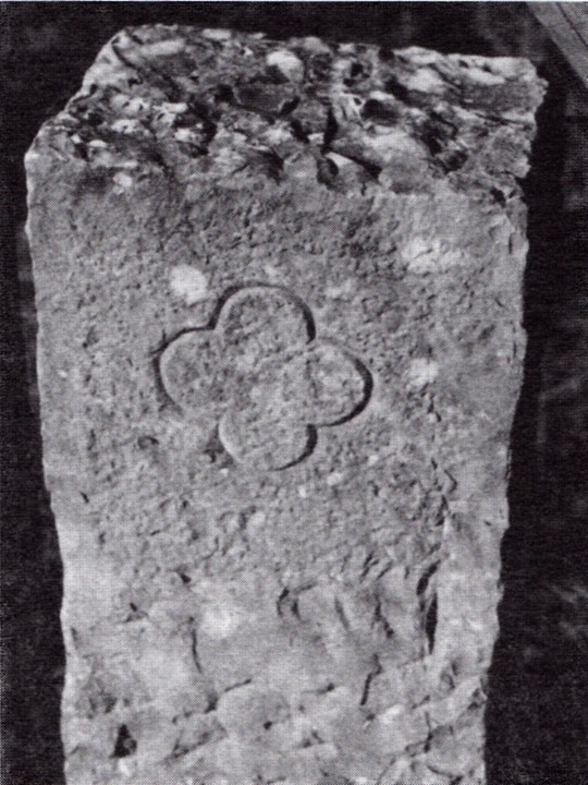 Marco de divisão de propriedade pertencente aos d