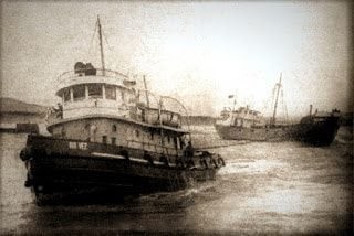 269- barco a chegar.jpg