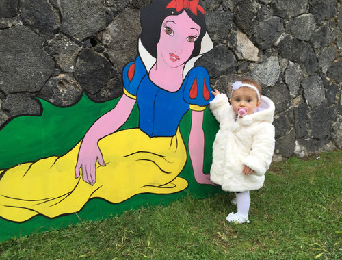 lara com chucha.jpg lara com chucha.jpg