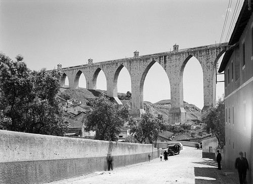 Calçada da Estação, Campolide (H. Novais, c. 1940)
