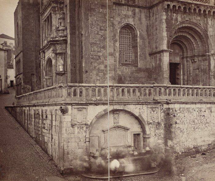 Fonte da Sé Velha. 1862.jpg